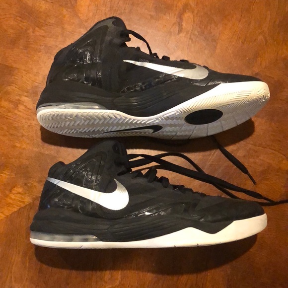 Nike Other - Nike Max Air Basketball Shoes Size 11.5
